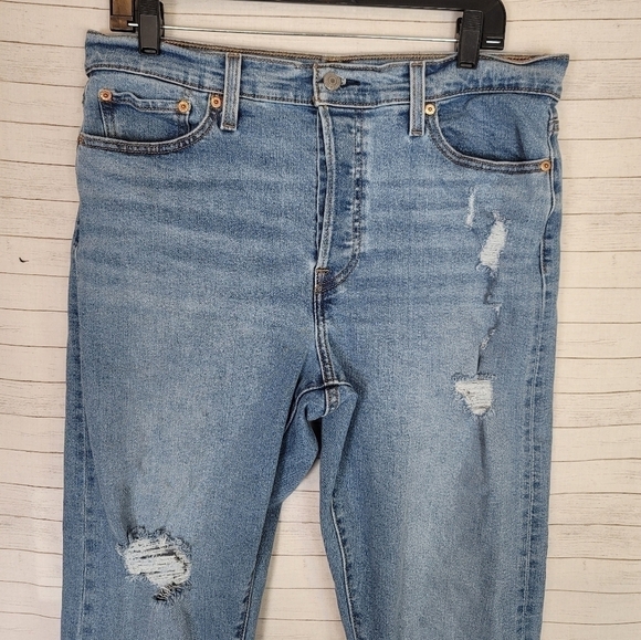 LEVI'S WEDGIE STRAIGHT FRAYED HEM BUTTON FRONT JEANS, SZ 32 - Picture 5 of 16